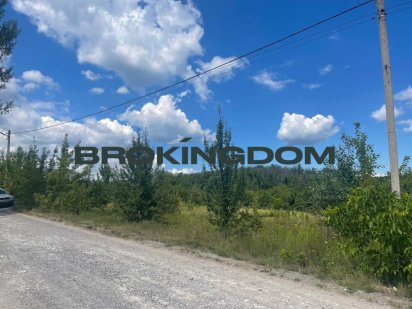 Продаж земельної ділянки с.Старі Безрадичі