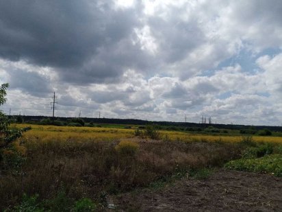 Новые  Петровцы. Участок 6 соток под строительство