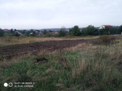 Земельна ділянка Хотів