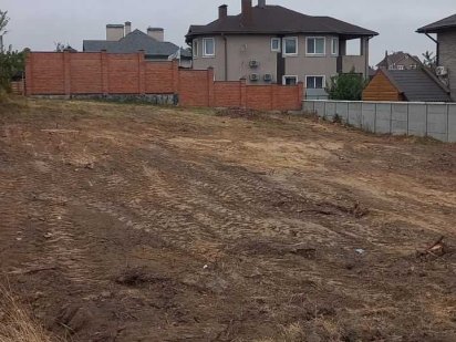 Продам земельну ділянку під забудову в с. Хотів Хотов