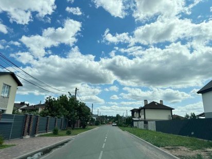 Чайки ділянка під будівництво 7 соток світло Обленерго, газ, асфальт Чайки