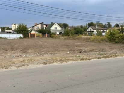 16 сот в  Шевченково( Білогородка) Шевченкове