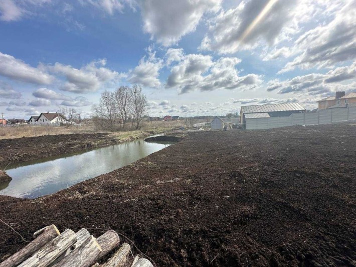 земельна ділянка з озером Шевченкове, Білогородка, біля центру - фото 1