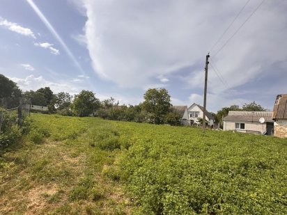 Продаж земельної ділянки в с.Шкарівка ЦЕНТР