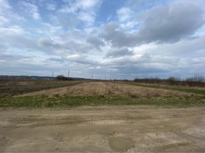 ТЕРМІНОВО земельна ділянка ОСГ в хорошому місці біля траси Львів-Кракі Рясное-Русское