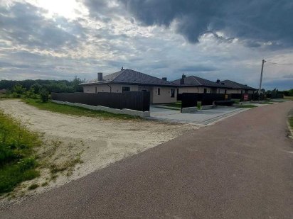 Продаж землі с. Конопниця