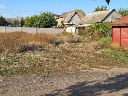 Продам земельну ділянку в селі  Весняне, в 4 км. від  м. Миколаїв Весняне