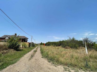 Продам УЧАСТОК  два фасада! в Фонтанке-1 под ЖИЛУЮ застройку! Фонтанка