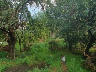 Продам участок , 11 соток на Ленпоселке с домом Авангард