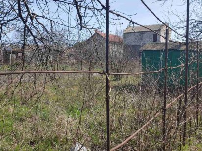 Продам участок с фундаментом Великодолинське