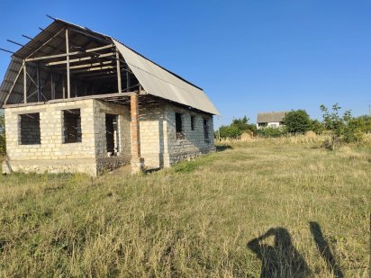 Продам участок с незаконченным строительством дома Подільськ