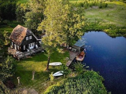 Продам участок земли в пригороде Одессы с причалом на берегу реки