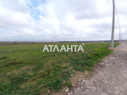 Участок для строительства дома, в живописном тихом месте.