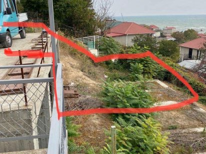 Участок у моря, Причал 121/Совиньон Бурлача Балка