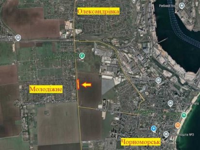 Фасадный участок на трассе возле Черноморска. 40 соток