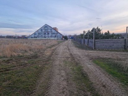 Участок Молодежное (Между Малой и Большой) 6 соток по смешной цене!