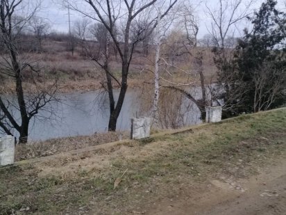 Срочно продам  участок в Прилиманском возле воды первая линия,  хозяин