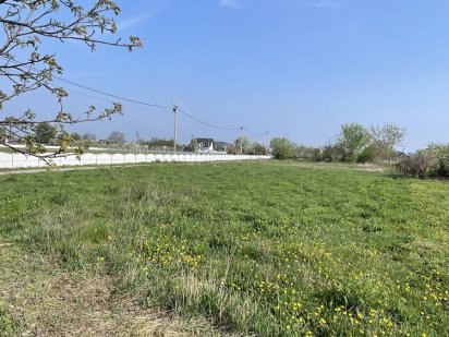 Земельна ділянка. 16 соток. с. Піщане Песчаное