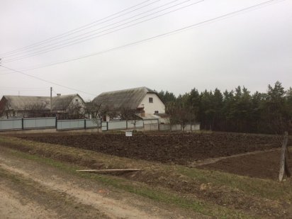 Продаю земельну ділянку Гусятин