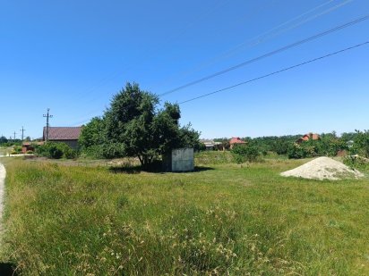 Продається земельна ділянка с.Довжок