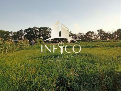 Продаж земельної ділянки в с. Червона Слобода