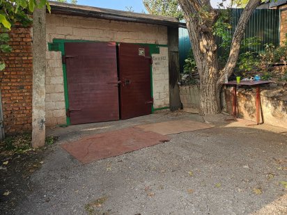 Продам Гараж з кладовкою Кривий Ріг