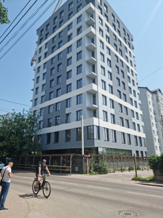 Продаж гаража на 2 паркомісця 33,29 м2 в підземному паркінгу ЖК Grand - фото 1