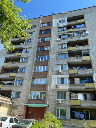 Ексклюзивний продаж кімнати 24.1 м2 з власним душем і туалетом. - фото 1