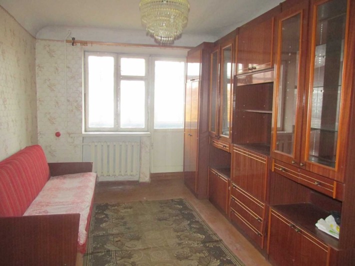 Продам 3 кімнатну квартиру по проспекту Соборному (в районі 9 школи) - фото 1