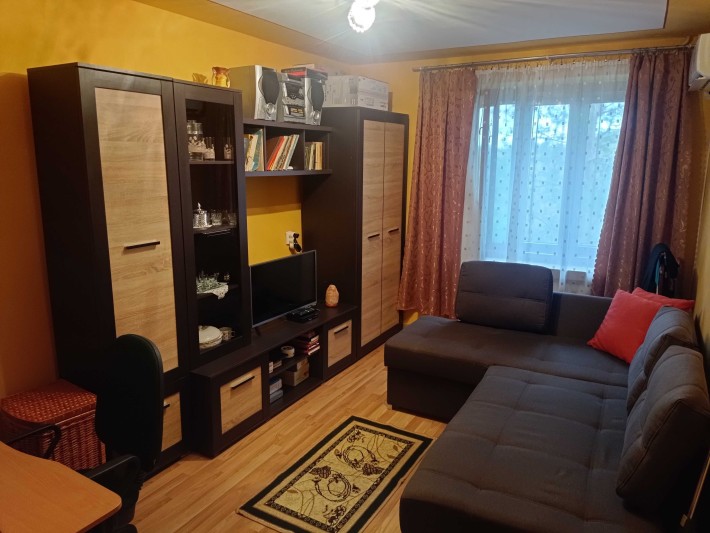 ПРОДАЖ 3-х кімнатної КВАРТИРИ біля центру Берегова (КИТАЙСЬКА СТІНА)! - фото 1