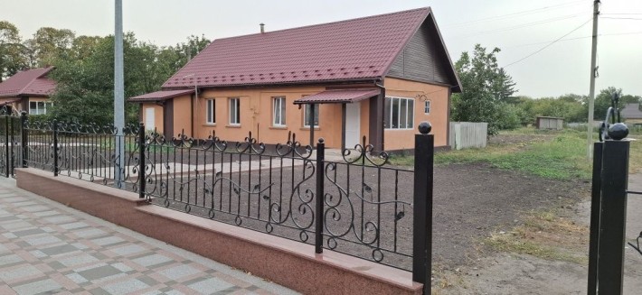 Продам квартиру в селищі Мирне - фото 1