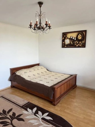 Продам 3-х кімнатну квартиру, з меблями - фото 1