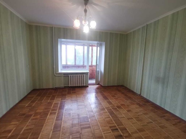 Продажа, 2комн. квартира 3/9кирп, 9мкр - фото 1