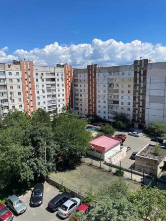 Продаж трикімнатної квартири  з меблями - фото 1