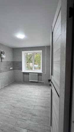 Продам 1к кв 2/9 с ремонтом рн 2й школи - фото 1