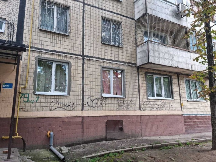 Продам 3 - комнатную квартиру на Янтарной - фото 1