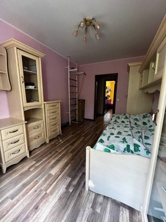 Продам 4 кімнатну квартиру - фото 1