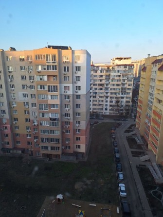 Продам 2 ком новострой ул. Сахарова - фото 1