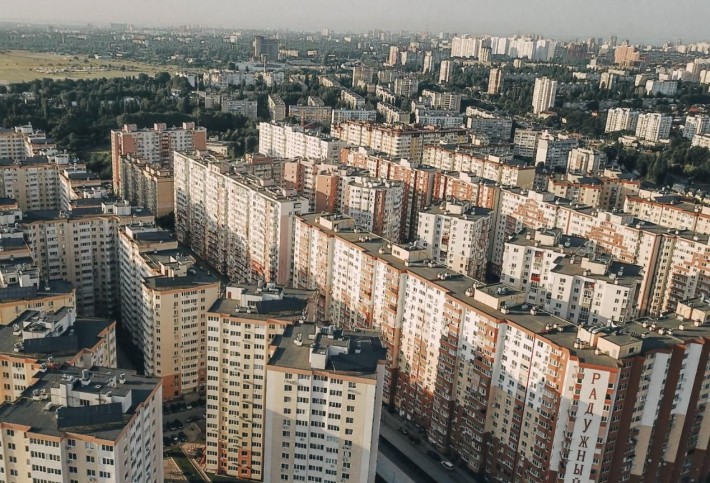 Продам 1ком от строителей в жм «Радужный-2» - фото 1