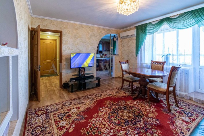 Трикімнатна квартира 60 м² проспект Перемоги - фото 1