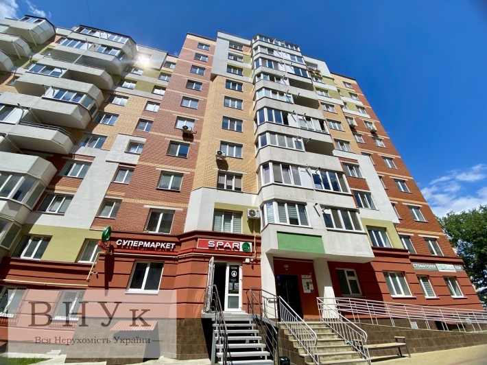 Продам трикімнатну квартиру з опаленням - фото 1