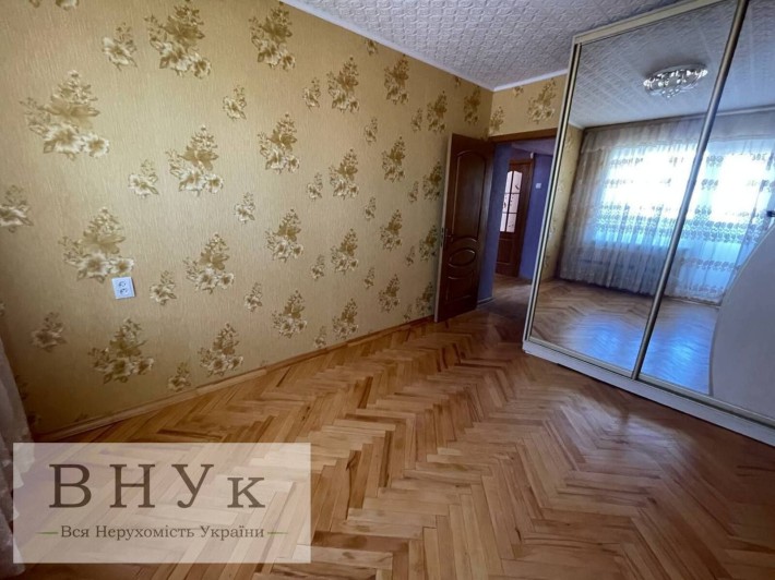 Продам чудову 4 кімнатну квартриру - фото 1