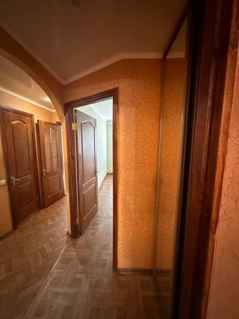 Продаж 2-кімнатної в цегляному будинку. 2/5 поверх. Площа 50 м² - фото 1