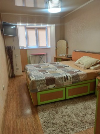 Продаж трикімнатної квартири з ремонтом - фото 1