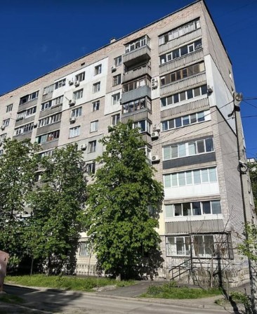 Продам 3-комн квартиру в районе Тверская ул. - фото 1