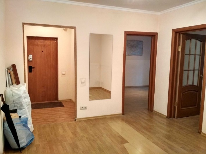 Продам 3 кімнатну квартиру Драгоманова, 8а метро Позняки 1-й поверх - фото 1