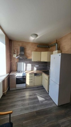 Продам 1 к. квартиру, Новоселовка, Марка Бернеса, ремонт, кирпич - фото 1