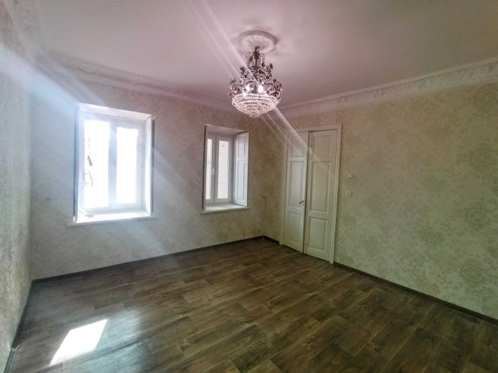 Продам 3 комн.кв-ру рядом с Центром - фото 1