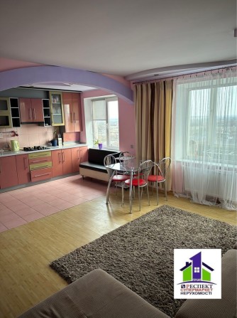 Продам  3 и кімнатну квартиру - фото 1