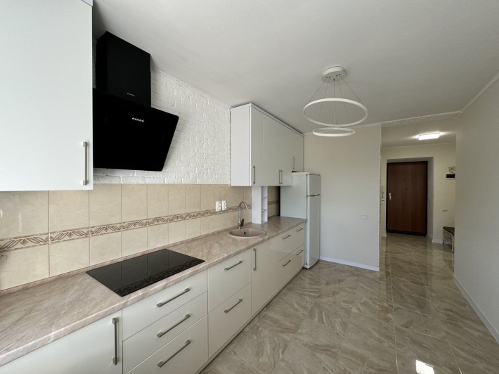 Продаж 1к квартира в центрі міста 43м2 - фото 1